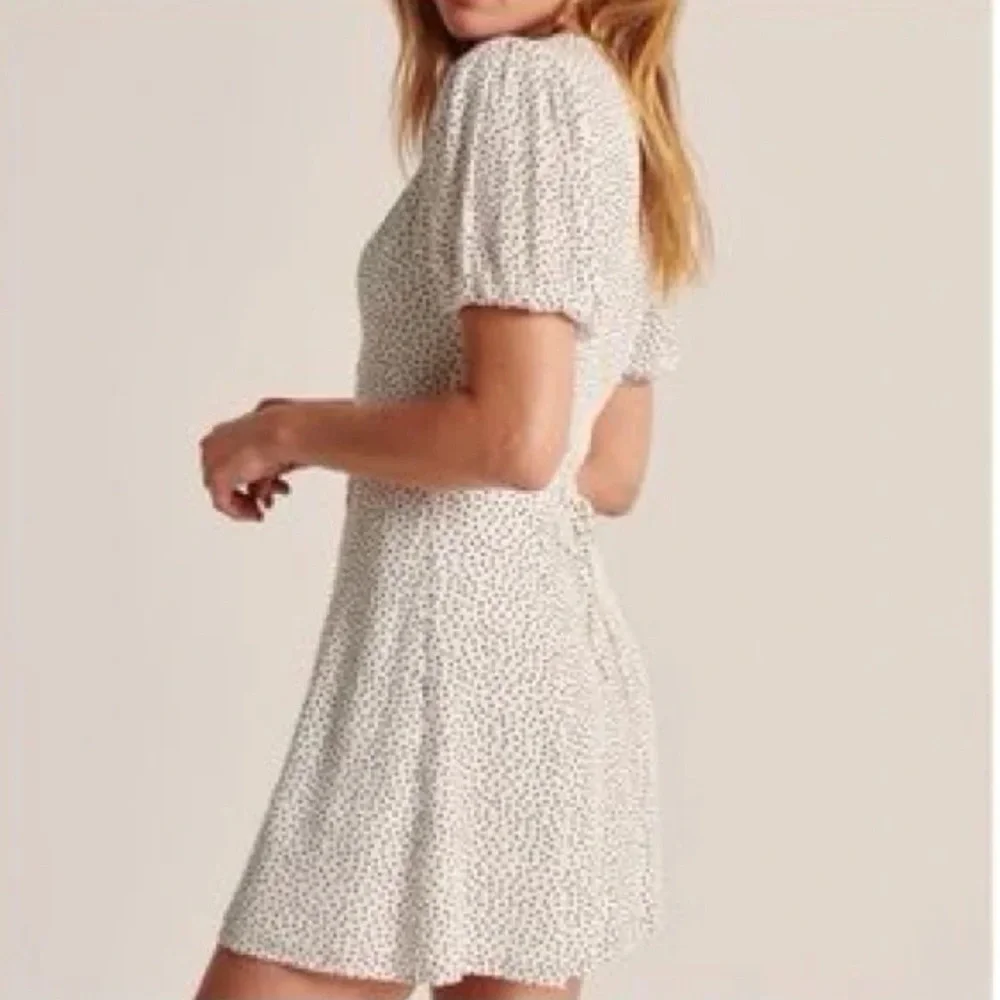 Abercrombie & Fitch Polka Dot Dress - Picture 7 of 7
